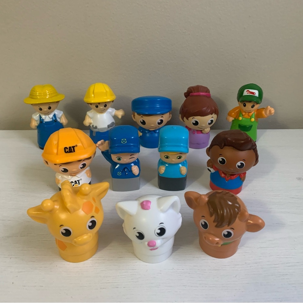 Mega Bloks First Builders Lot of 12 Figures People Animals